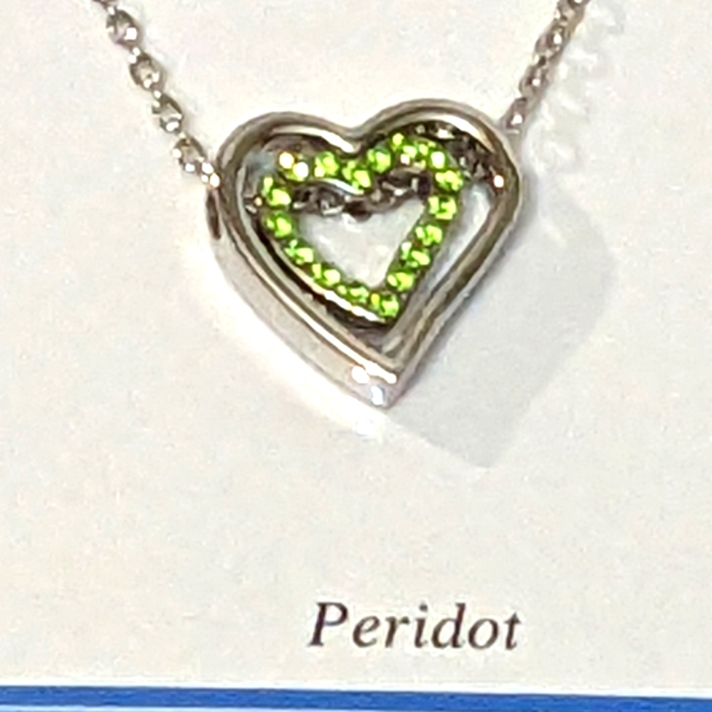 NEW August Peridot Birthstone 18K White Gold Pl Double Heart Spin Necklace